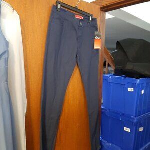 NEW ! No fuze Women Basic Stretch Black Size 9-10/20